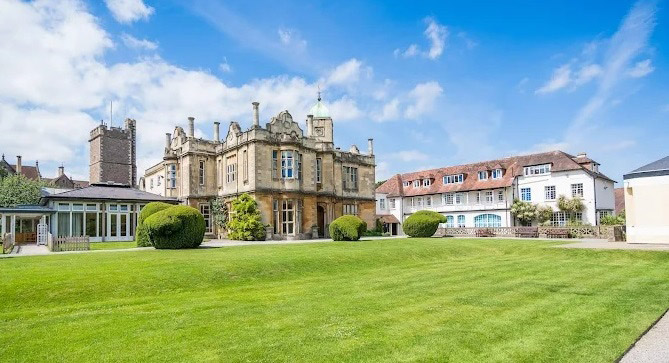 Horris Hill School logo