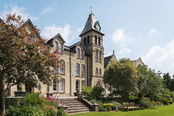 Ardingly college