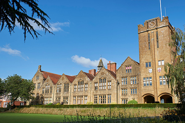 Horris Hill School logo