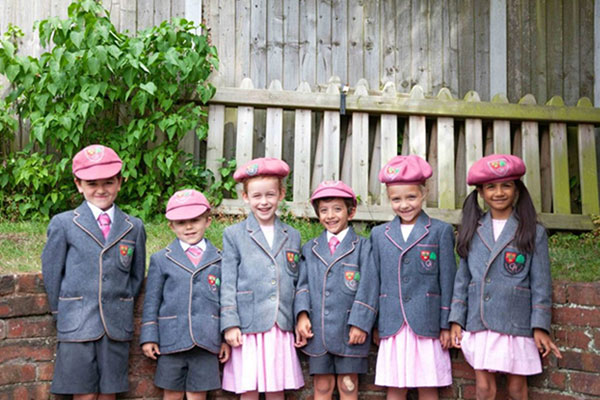 โรงเรียนประถมศึกษา OXFORD HOUSE SCHOOL | COLCHESTER | UK
