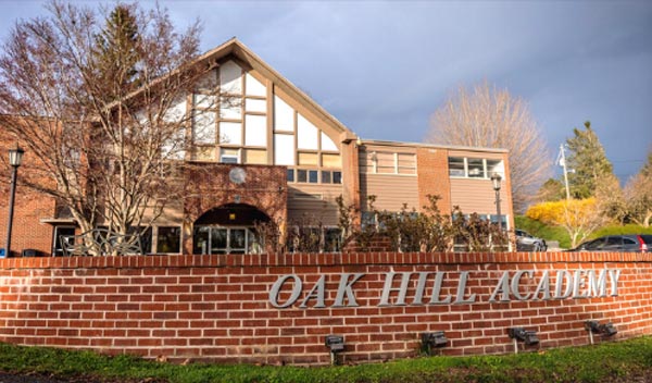 โรงเรียนประจำ Oak Hill Academy, USA